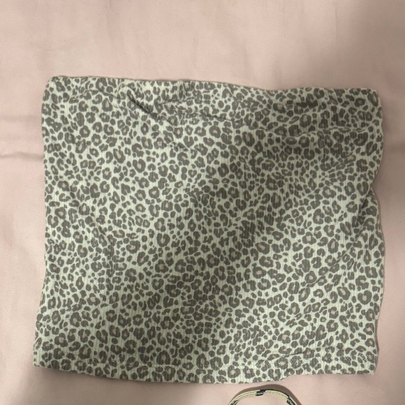 Cute going out tops bundle sizes xs and s cropped - Picture 8 of 9